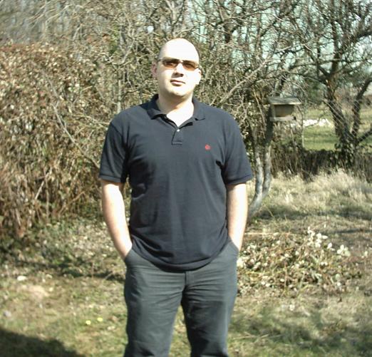 petrininiluar.jpg