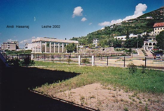 lezhelodge_002.jpg