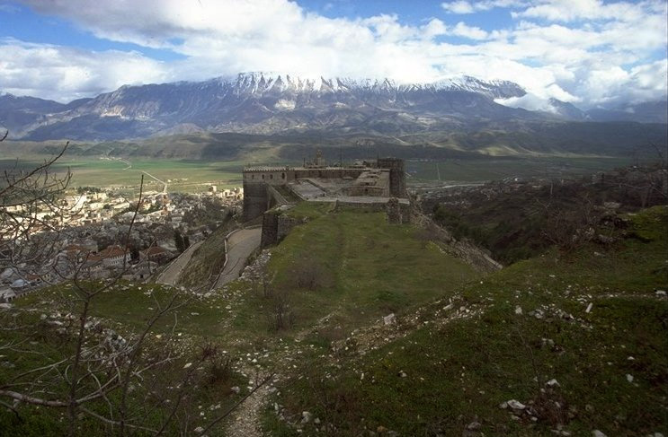 shtepi_gjiro1_011.jpg